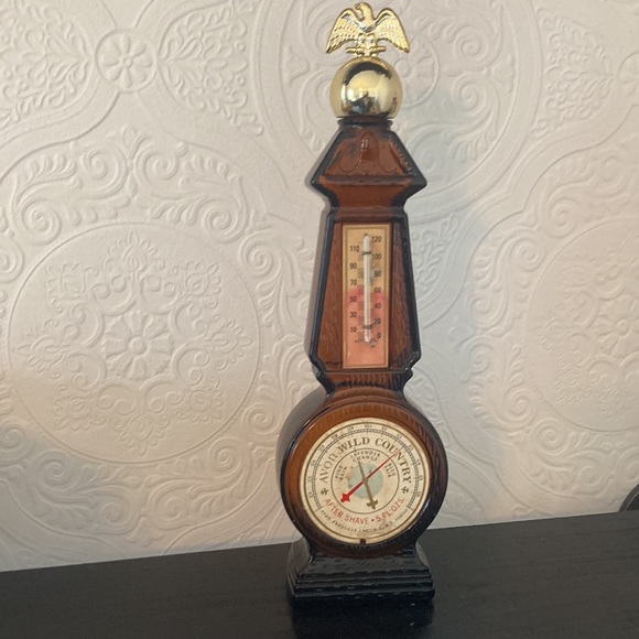 Avon brown glass wild country cologne- temperature - Picture 2 of 9